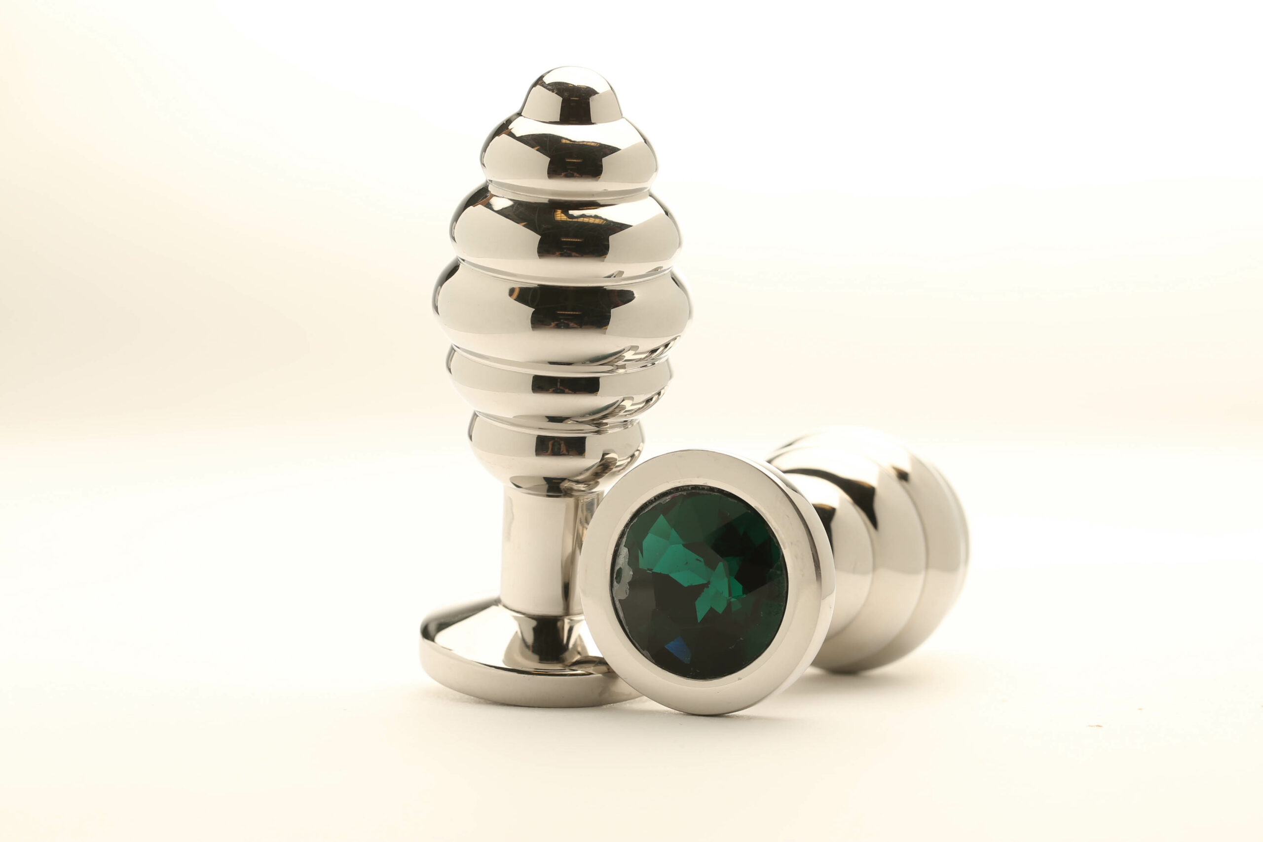jeweled but plug jeweled but plug